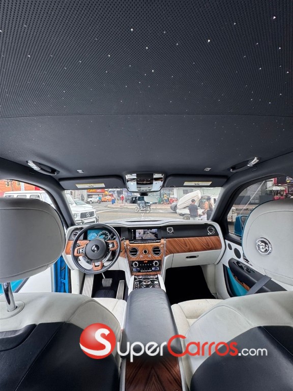 2020 Rolls Royce Cullinan — foto 8 / 8