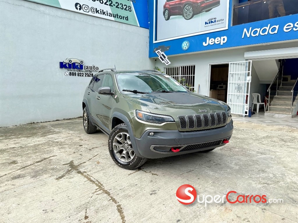 2020 Jeep Cherokee Trailhawk — foto 2 / 12