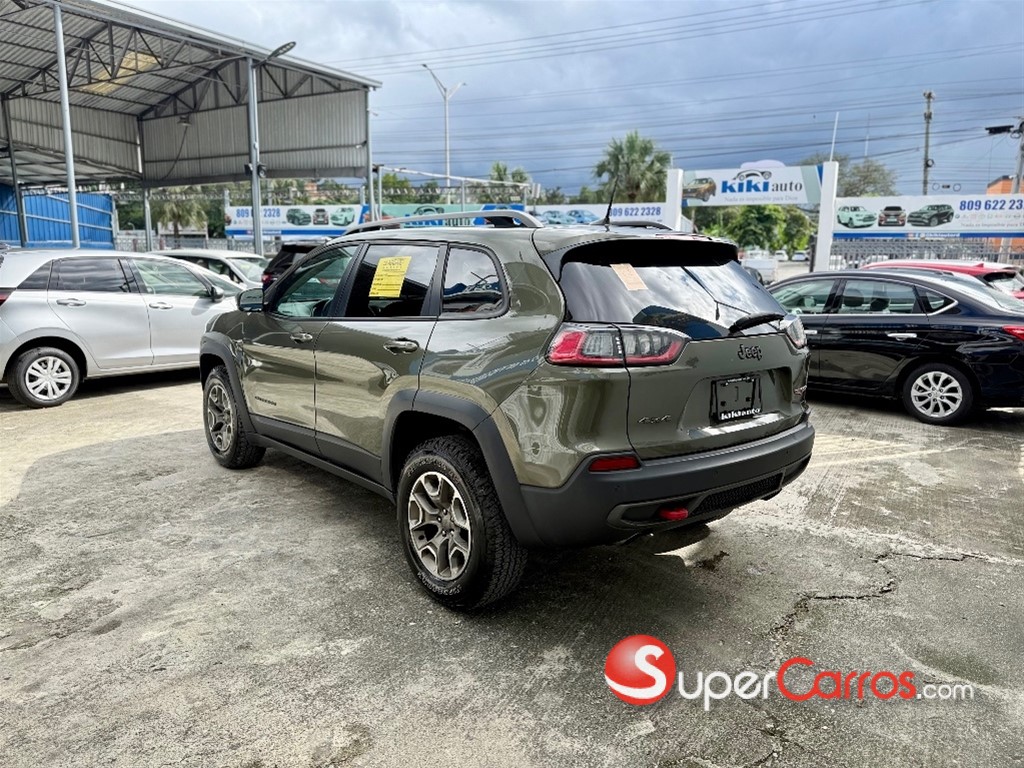 2020 Jeep Cherokee Trailhawk — foto 4 / 12