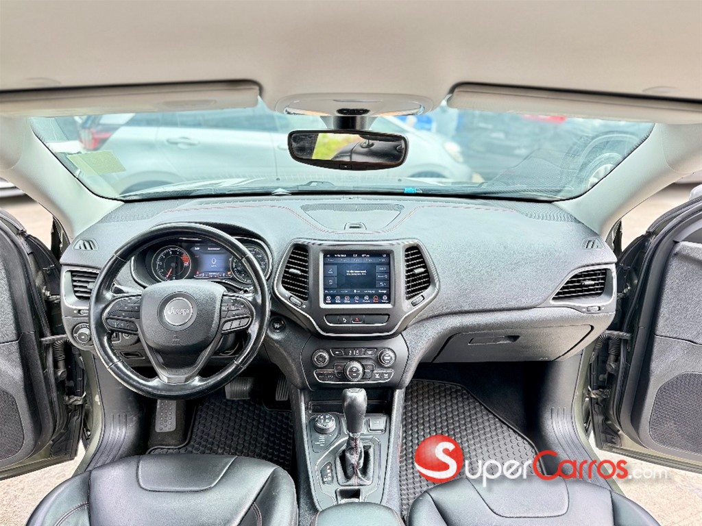 2020 Jeep Cherokee Trailhawk — foto 6 / 12