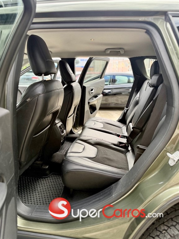 2020 Jeep Cherokee Trailhawk — foto 10 / 12