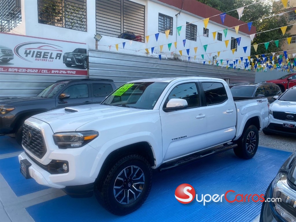 2020 Toyota Tacoma TRD SPORT