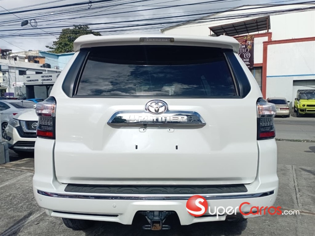 2020 Toyota 4 Runner Limited — foto 3 / 11