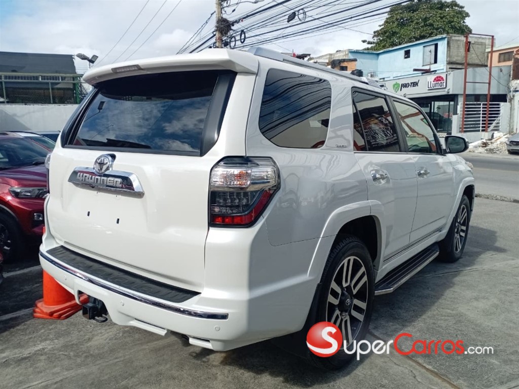 2020 Toyota 4 Runner Limited — foto 4 / 11