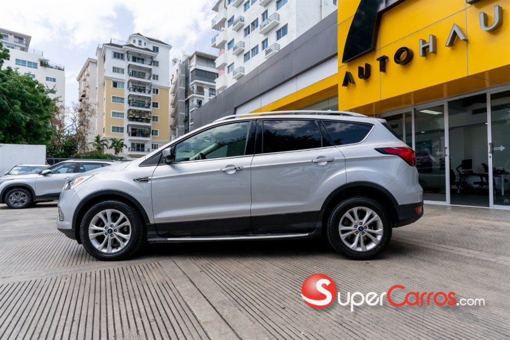 2019 Ford Escape — foto 7 / 9