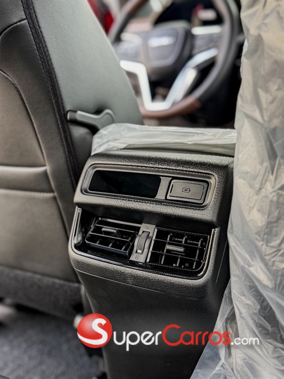 2026 Isuzu DMAX LSE — foto 7 / 12