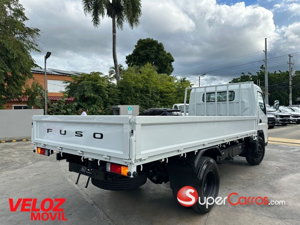 2027 Mitsubishi Motors Canter Cama 14 Pies — foto 3 / 6