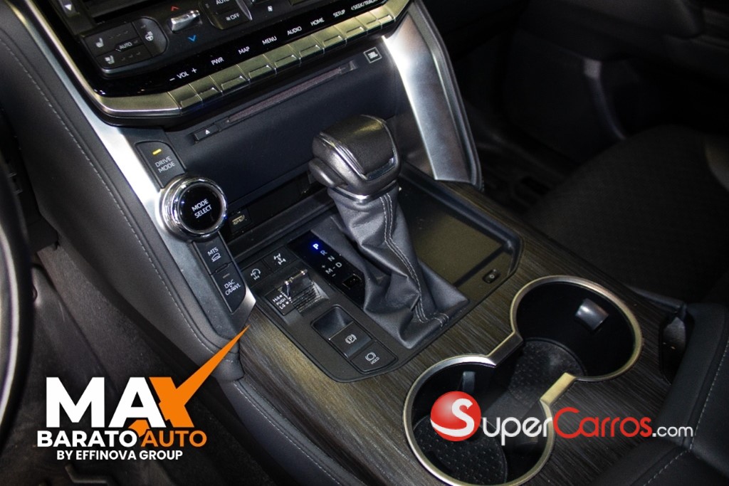 2023 Toyota Land Cruiser VXR — foto 9 / 12