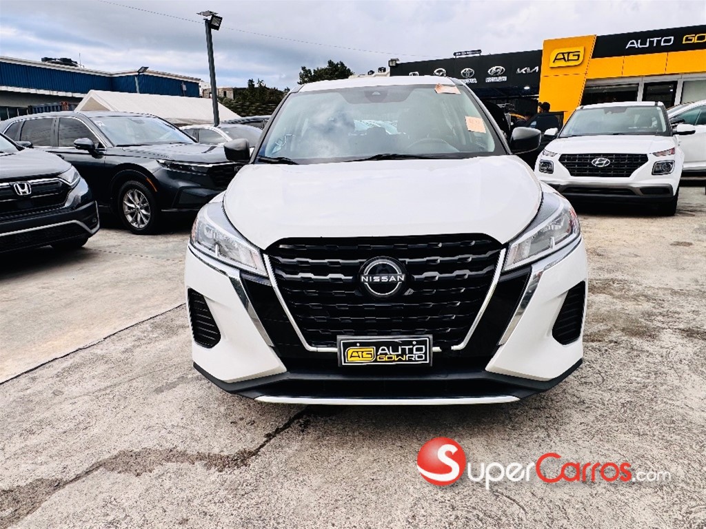 2022 Nissan Kicks — foto 2 / 12