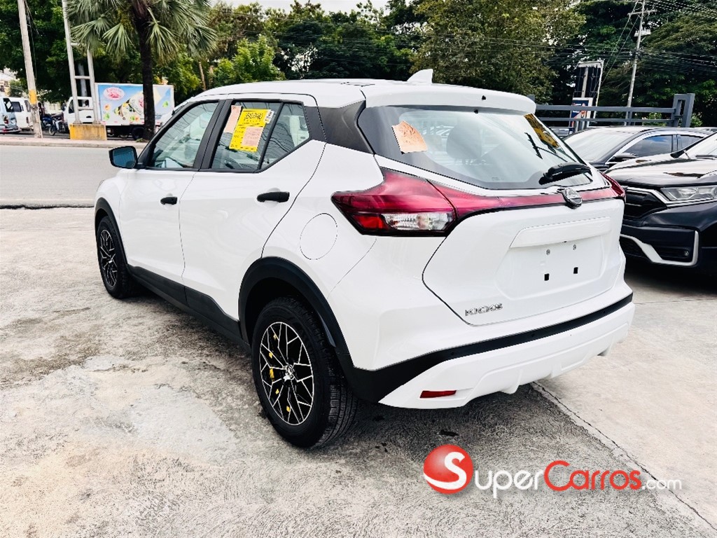 2022 Nissan Kicks — foto 4 / 12