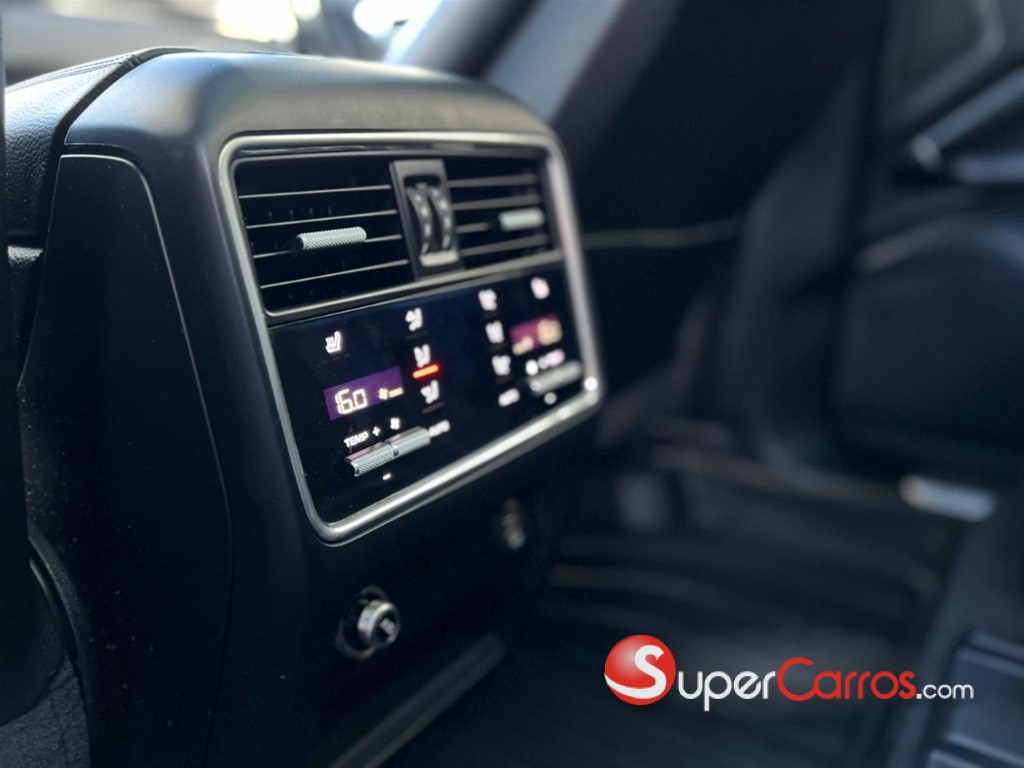 2019 Porsche Cayenne S — foto 6 / 8