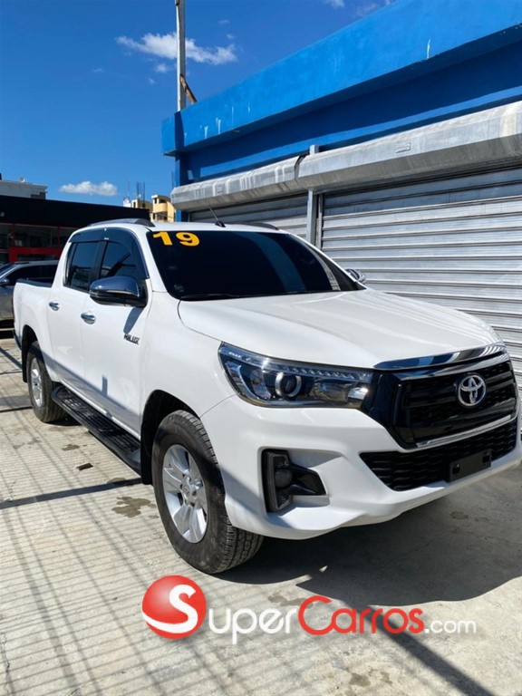 2019 Toyota Hilux SRV — foto 11 / 11