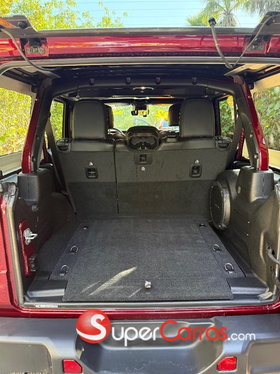 2022 Jeep Wrangler Sahara — foto 6 / 12
