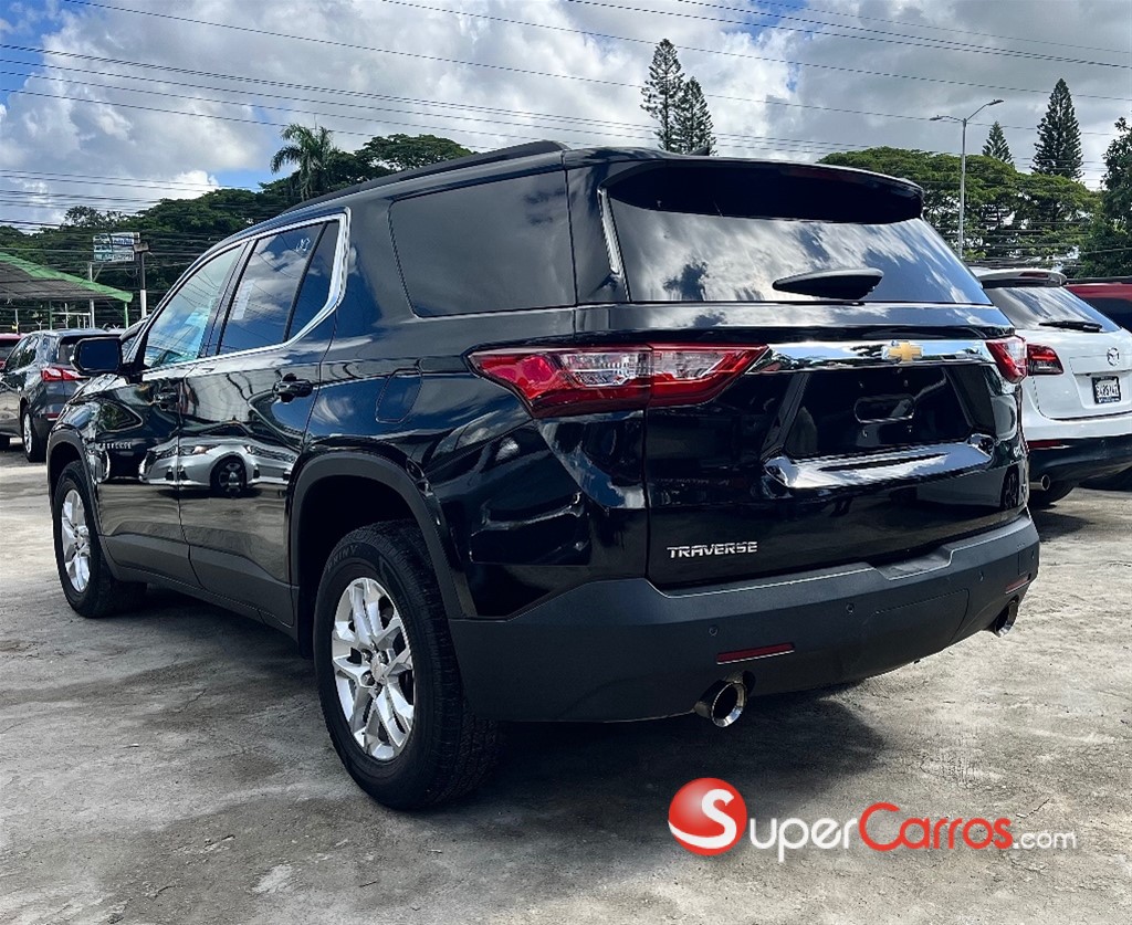 2020 Chevrolet Traverse LT — foto 3 / 9