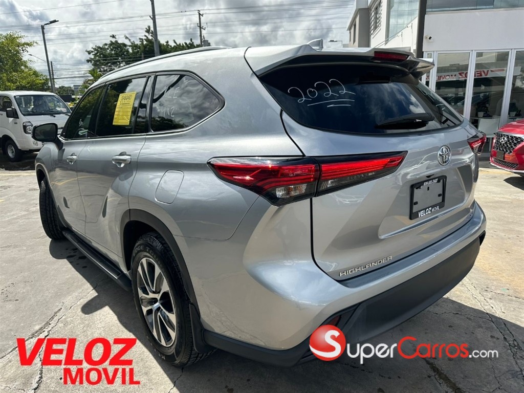 2022 Toyota Highlander XLE — foto 3 / 10