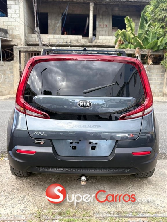 2021 Kia Soul S — foto 8 / 12