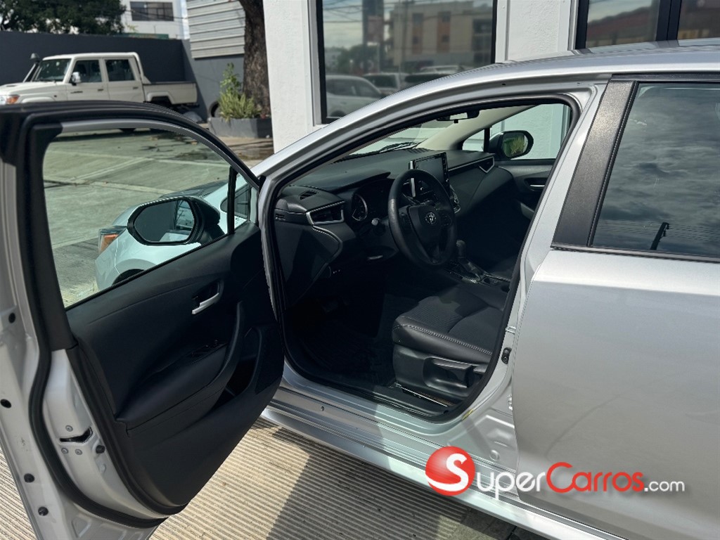 2021 Toyota Corolla LE — foto 3 / 9