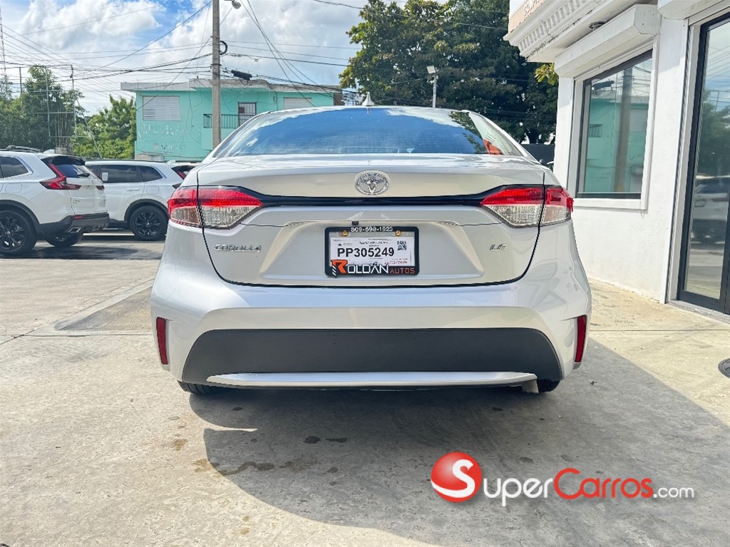 2021 Toyota Corolla LE — foto 8 / 9