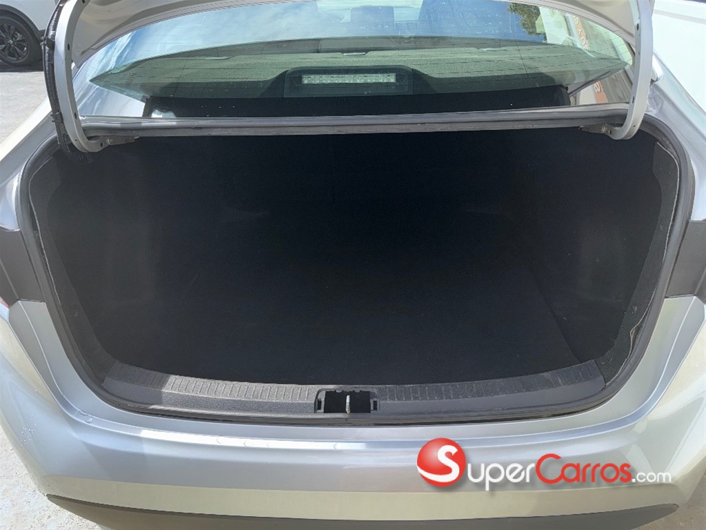 2021 Toyota Corolla LE — foto 9 / 9