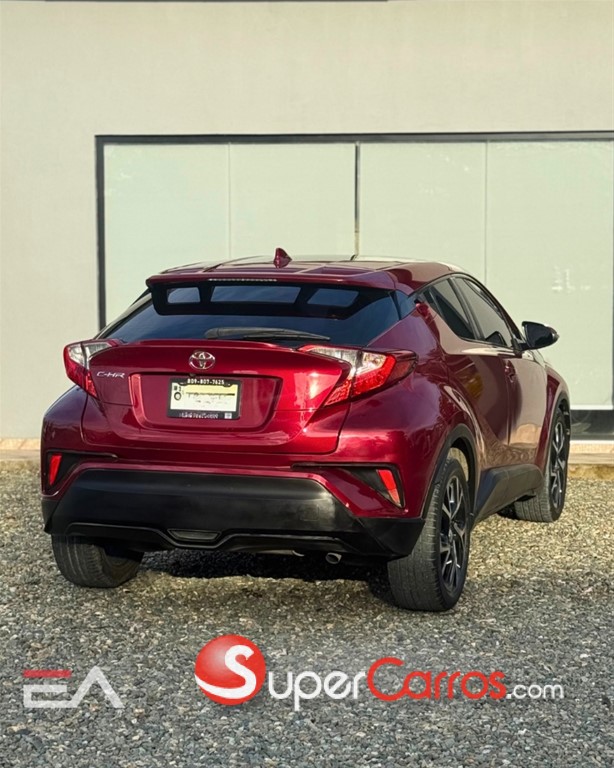 2018 Toyota C-HR XLE — foto 3 / 7