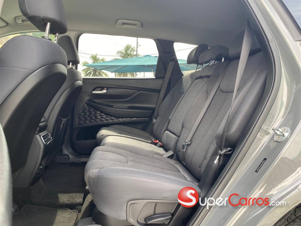 2021 Hyundai Santa Fe SE — foto 5 / 11