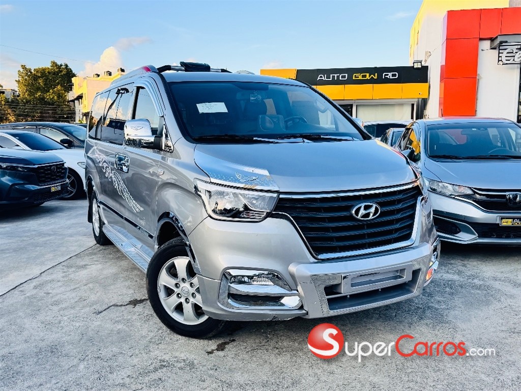 2020 Hyundai Grand Starex