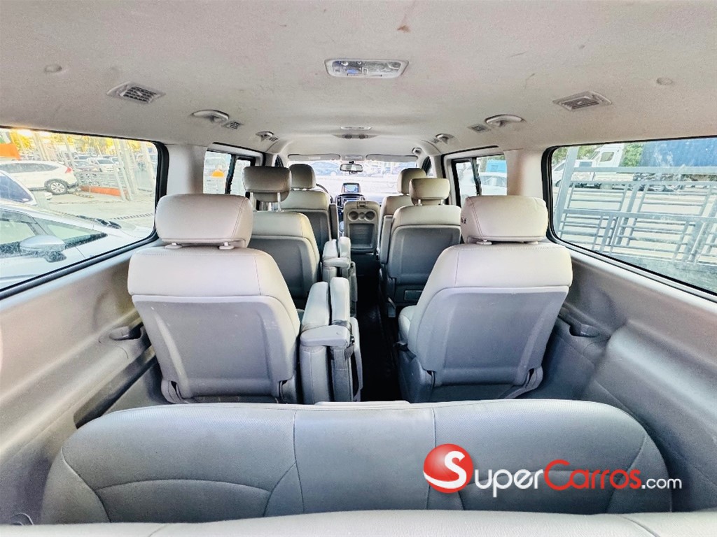 2020 Hyundai Grand Starex — foto 8 / 12