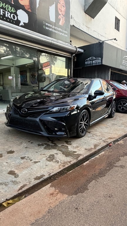 2021 Toyota Camry SE — foto 10 / 11