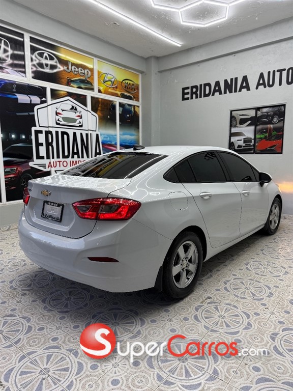 2017 Chevrolet Cruze — foto 4 / 8