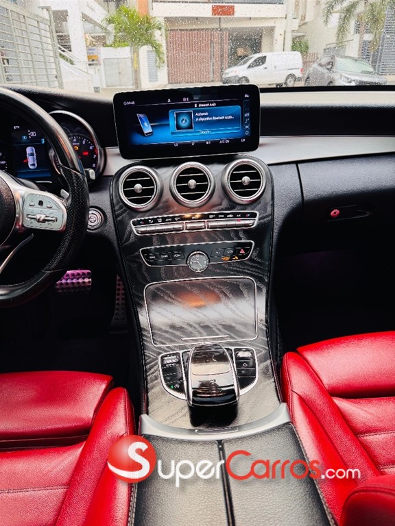 2019 Mercedes-Benz Clase C 300 4 Matic — foto 10 / 12