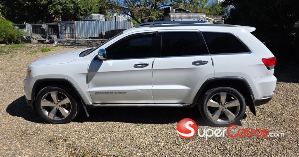 2015 Jeep Grand Cherokee Limited — foto 8 / 12