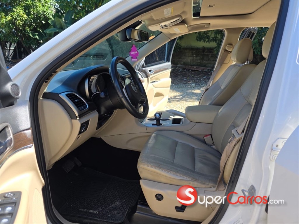 2015 Jeep Grand Cherokee Limited — foto 11 / 12