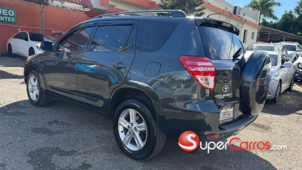 2011 Toyota RAV4 — foto 4 / 9