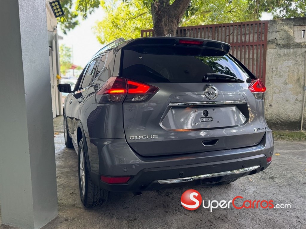 2019 Nissan Rogue SV — foto 4 / 11