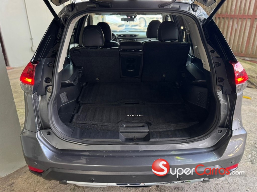 2019 Nissan Rogue SV — foto 9 / 11