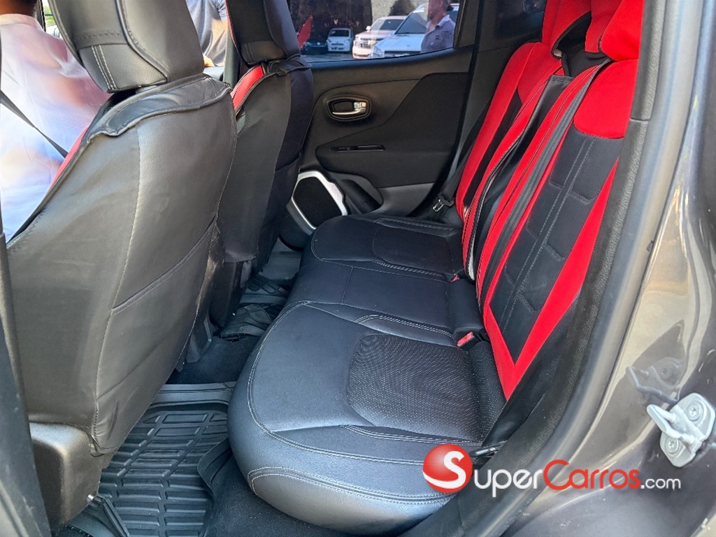2018 Jeep Renegade Sport — foto 7 / 8
