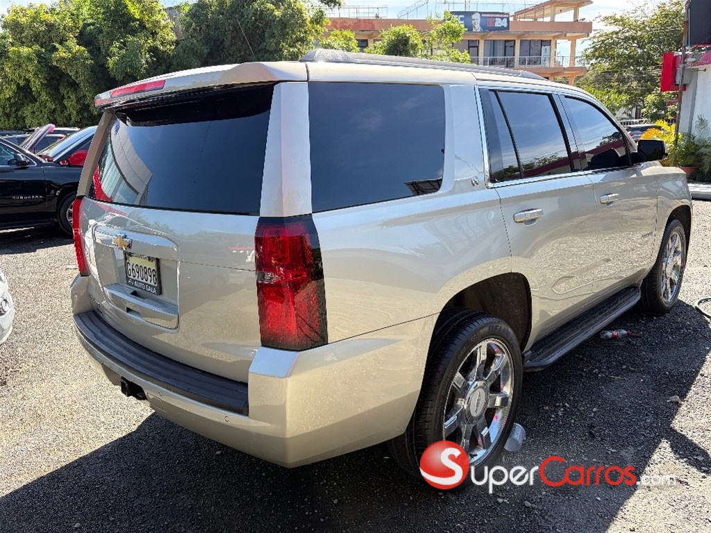 2016 Chevrolet Tahoe LT — foto 4 / 9