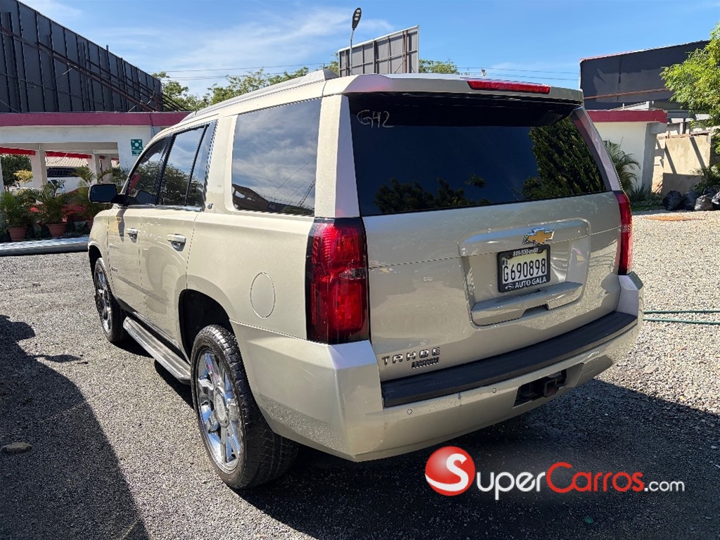 2016 Chevrolet Tahoe LT — foto 5 / 9