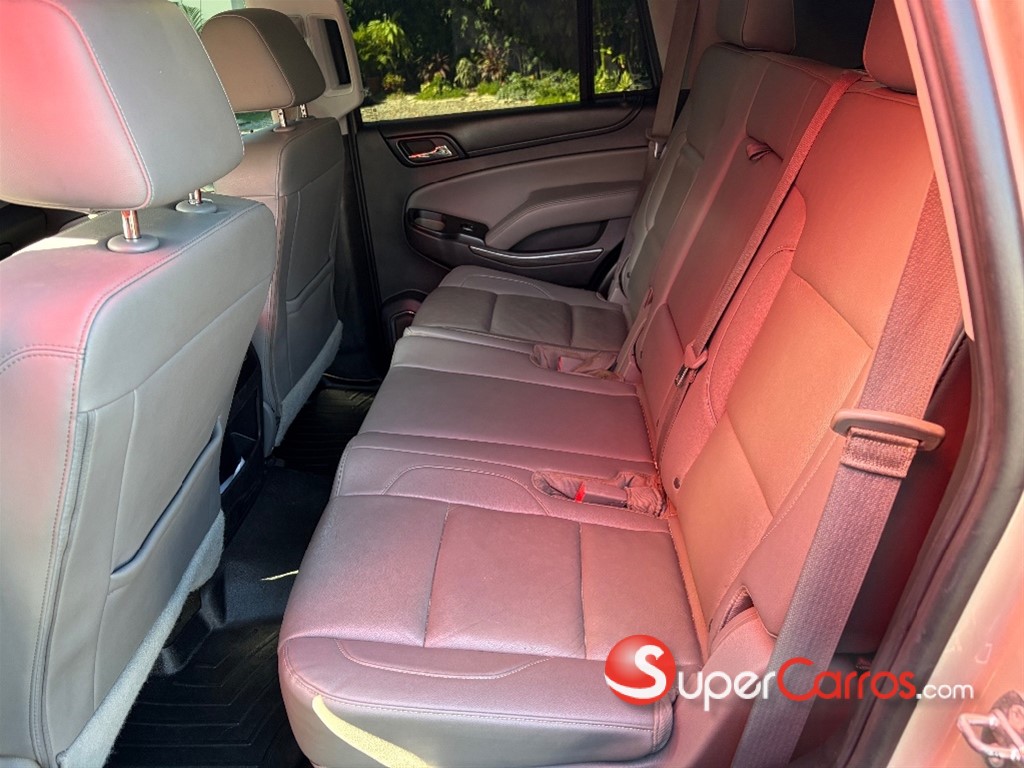 2016 Chevrolet Tahoe LT — foto 7 / 9