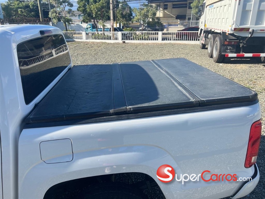 2013 Volkswagen Amarok — foto 7 / 11