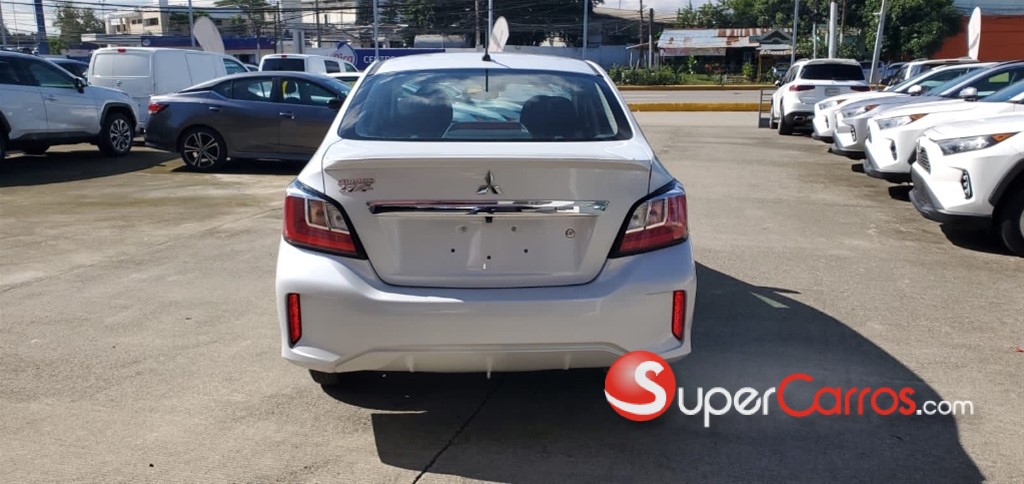 2021 Mitsubishi Motors Mirage G4 SE — foto 4 / 11