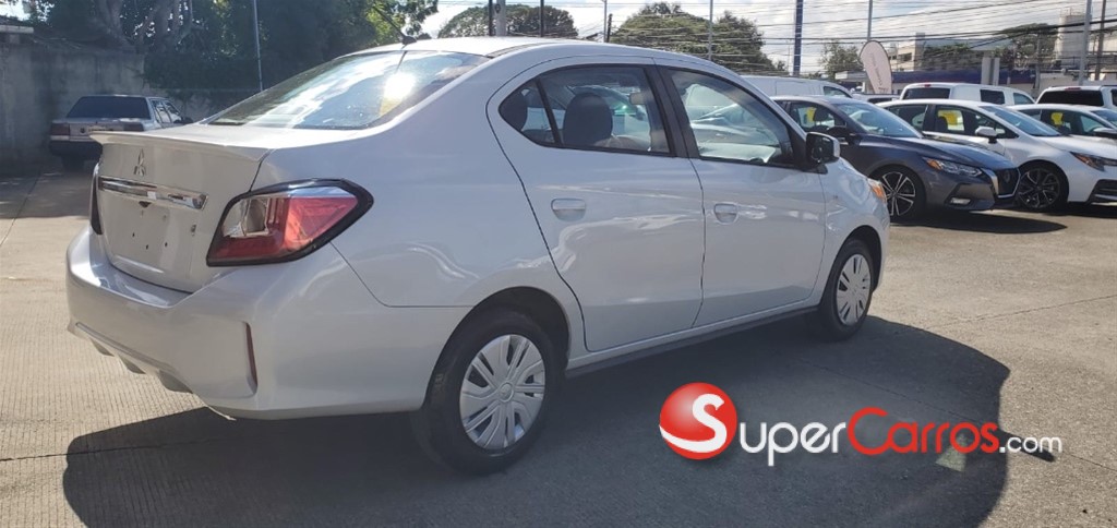 2021 Mitsubishi Motors Mirage G4 SE — foto 5 / 11