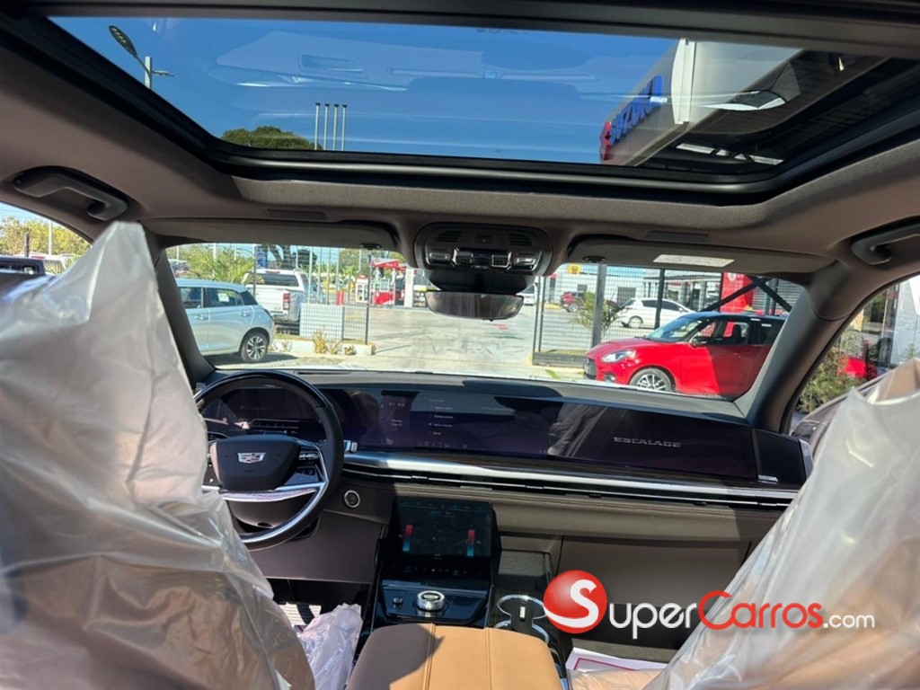 2026 Cadillac Escalade Luxury Short — foto 12 / 12