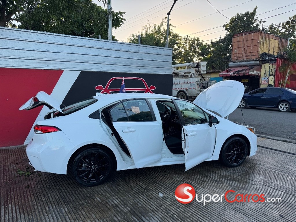 2021 Toyota Corolla LE Plus — foto 11 / 12