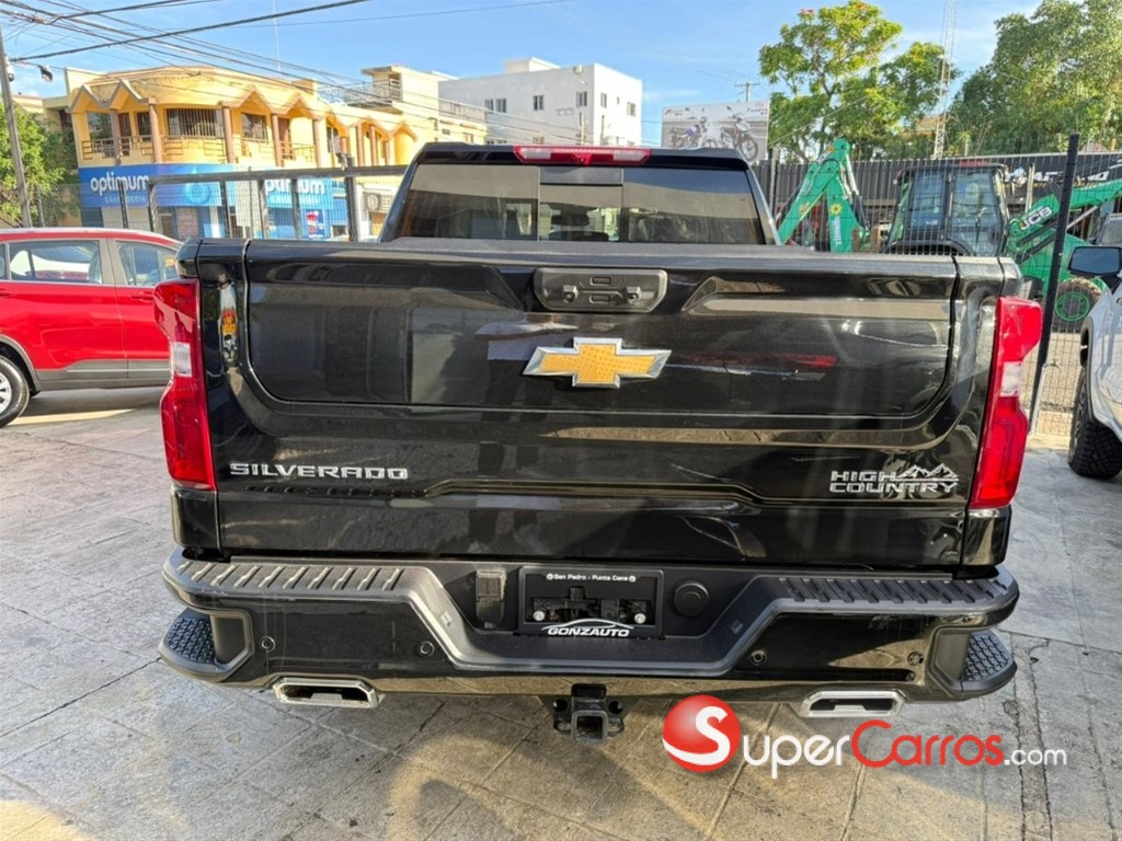 2026 Chevrolet Silverado High Country Duramax — foto 4 / 11