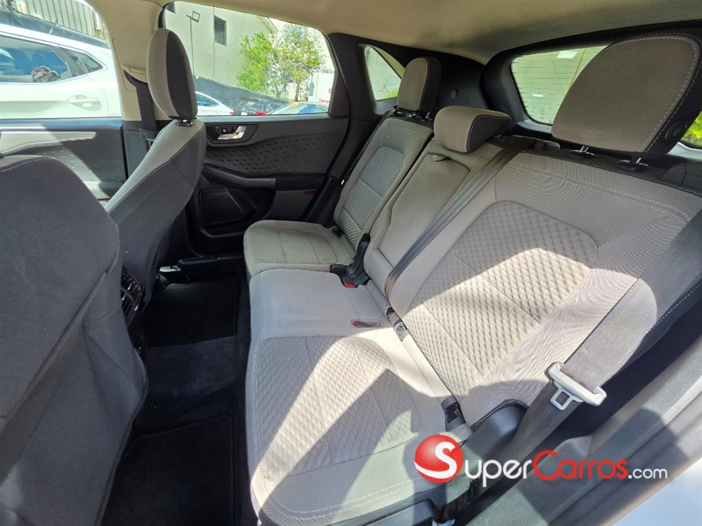 2020 Ford Escape SE Ecoboost — foto 7 / 10