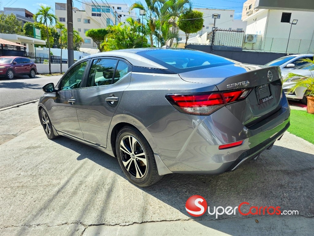 2020 Nissan Sentra SV — foto 4 / 10