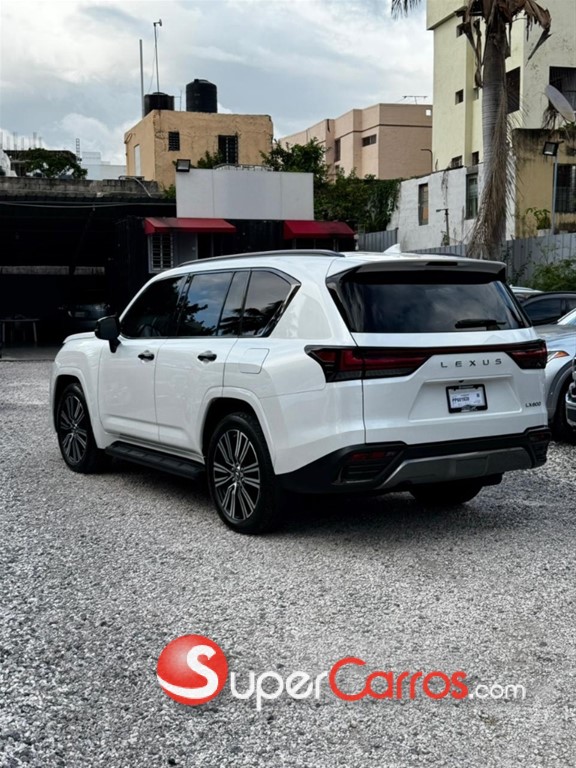 2023 Lexus LX 600 Luxury — foto 2 / 12