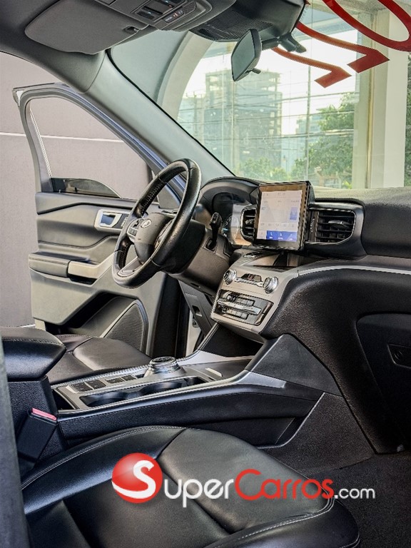2022 Ford Explorer XLT — foto 6 / 12