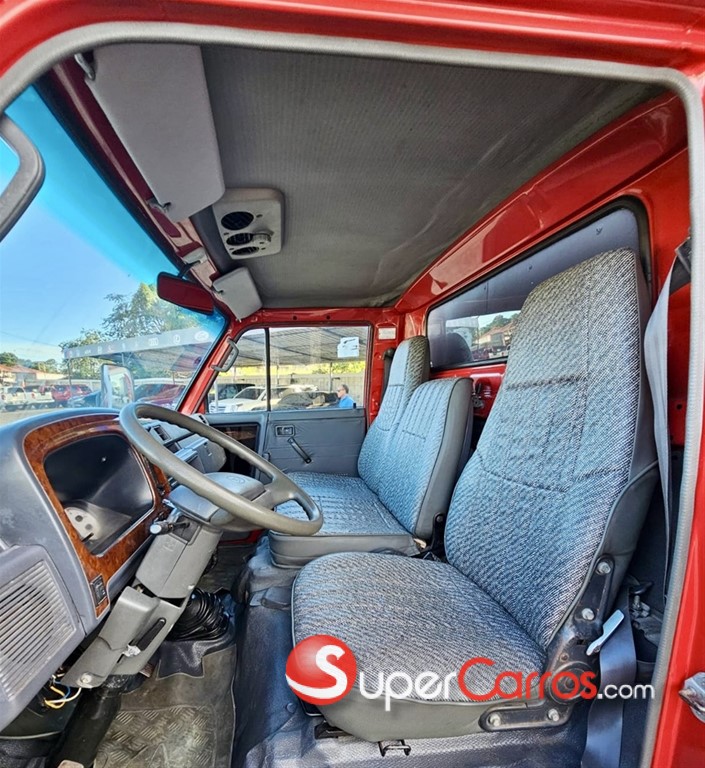 2009 Daihatsu Delta Furgon — foto 8 / 9